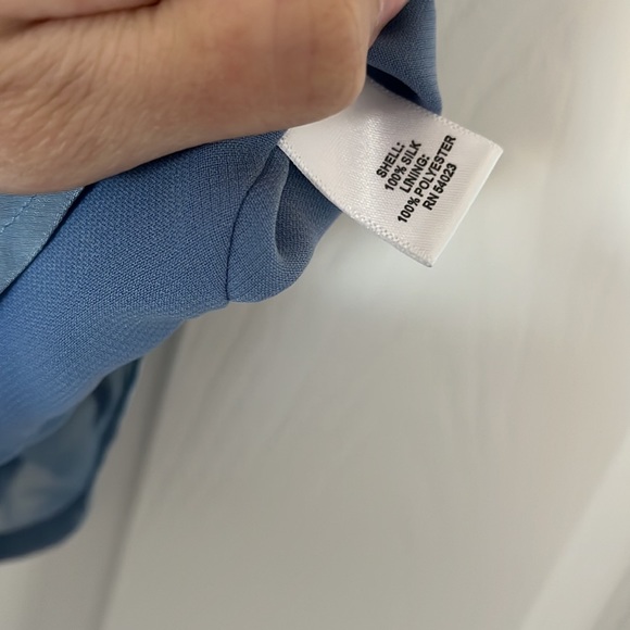 Banana Republic Silk Blouse XS - Picture 4 of 4